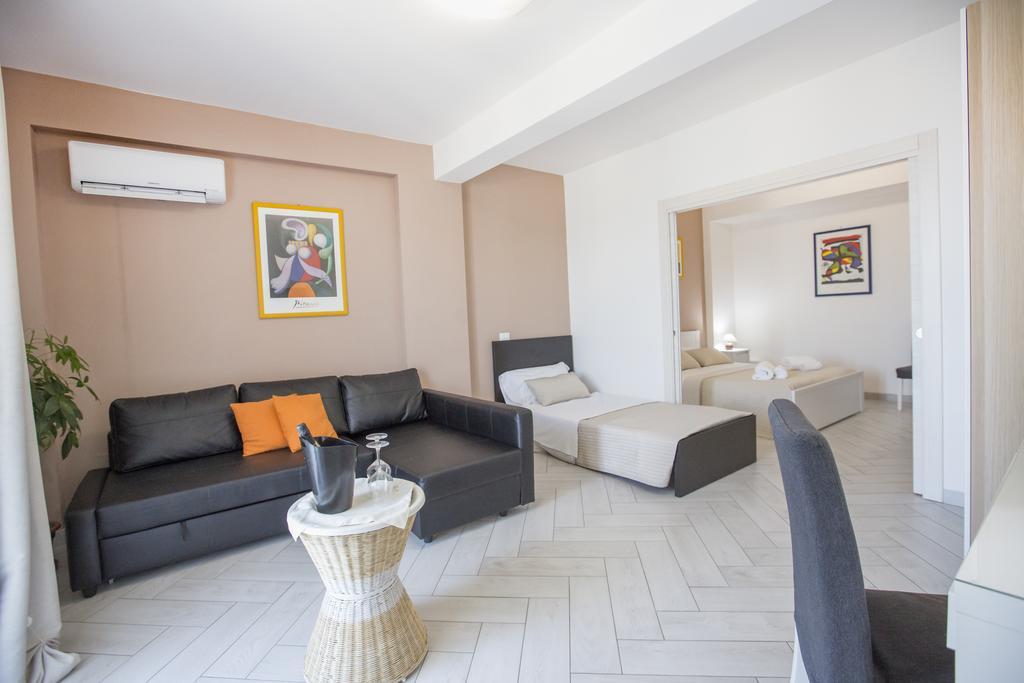 Belvedere Rent Rooms Campofelice Di Roccella Eksteriør bilde