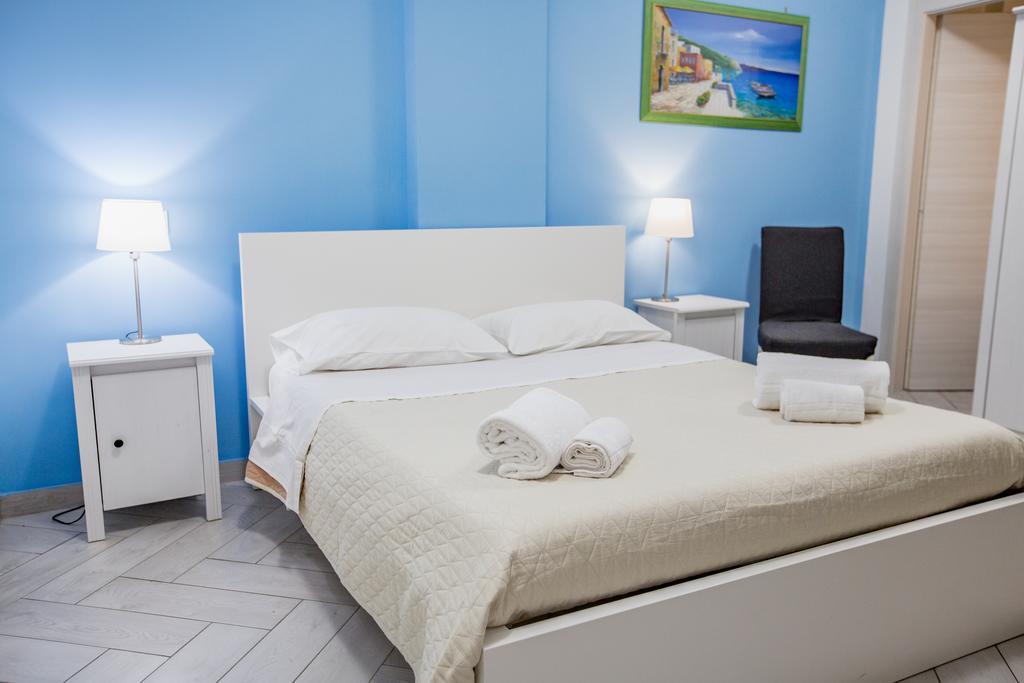 Belvedere Rent Rooms Campofelice Di Roccella Eksteriør bilde
