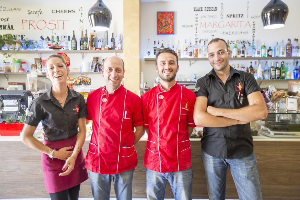 Belvedere Rent Rooms Campofelice Di Roccella Eksteriør bilde