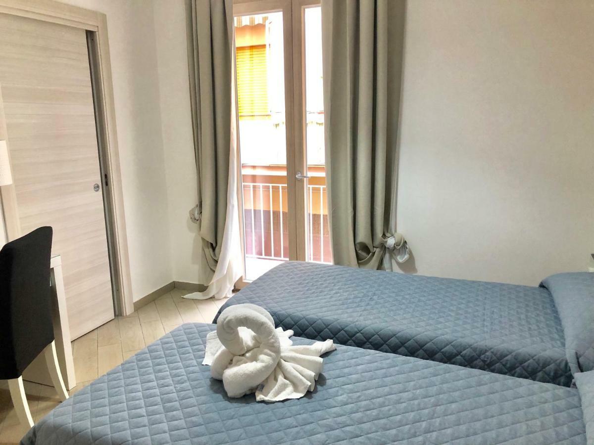 Belvedere Rent Rooms Campofelice Di Roccella Eksteriør bilde